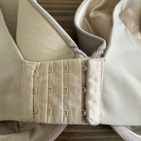 Women's Motherhood Beige Maternity Nursing Bra 40DDD / 40F Postpartum Intimates - Picture 4 of 8